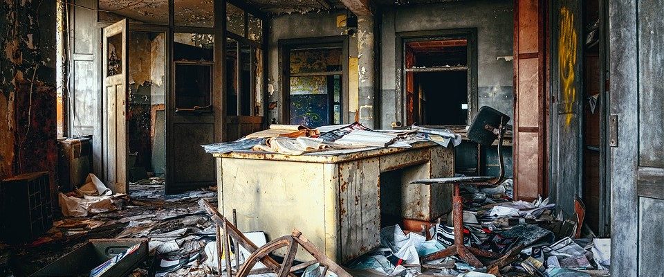 Začal se vyklízet areál v Přeštické ulici