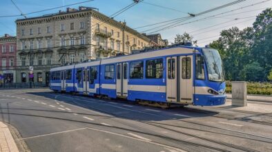 Automatické otevírání dveří u plzeňské MHD
